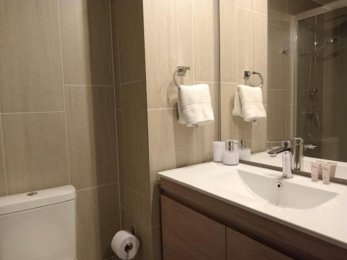 Hom I Comodo Depto Nuevo En La Mejor Zona De Pto Varas Apartamento