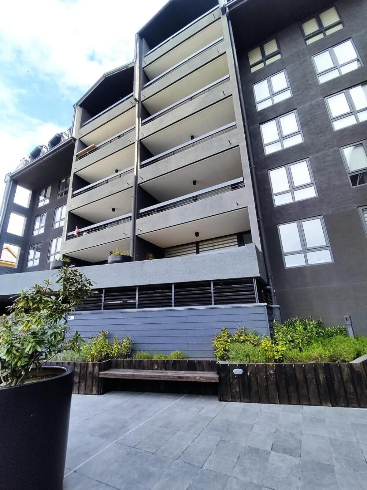 Hom I Comodo Depto Nuevo En La Mejor Zona De Pto Varas Apartamento *
